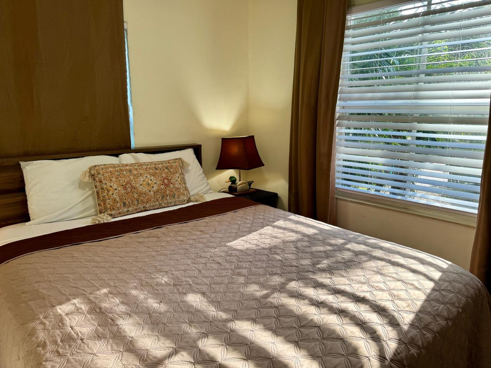 Private Rooms At Miami Centrally Located With Free Parking מראה חיצוני תמונה